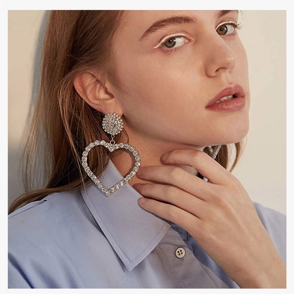 NEW Crystal Heart Drop Earrings - Picture 3 of 4